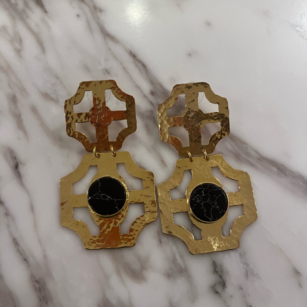 Worn once supper cute earrings
